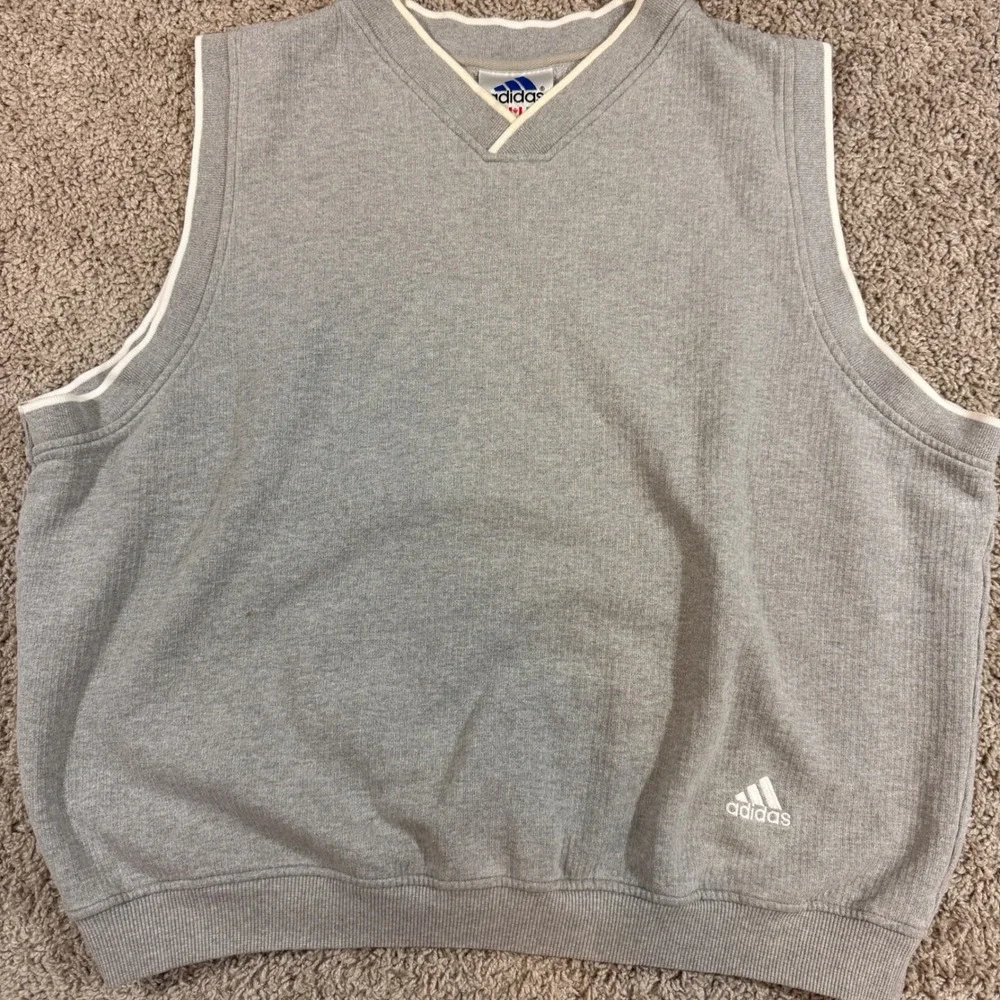 Adidas Sweatshirt Vest Mens Large Gray Good Vintage V-Neck Sleeveless Pullover